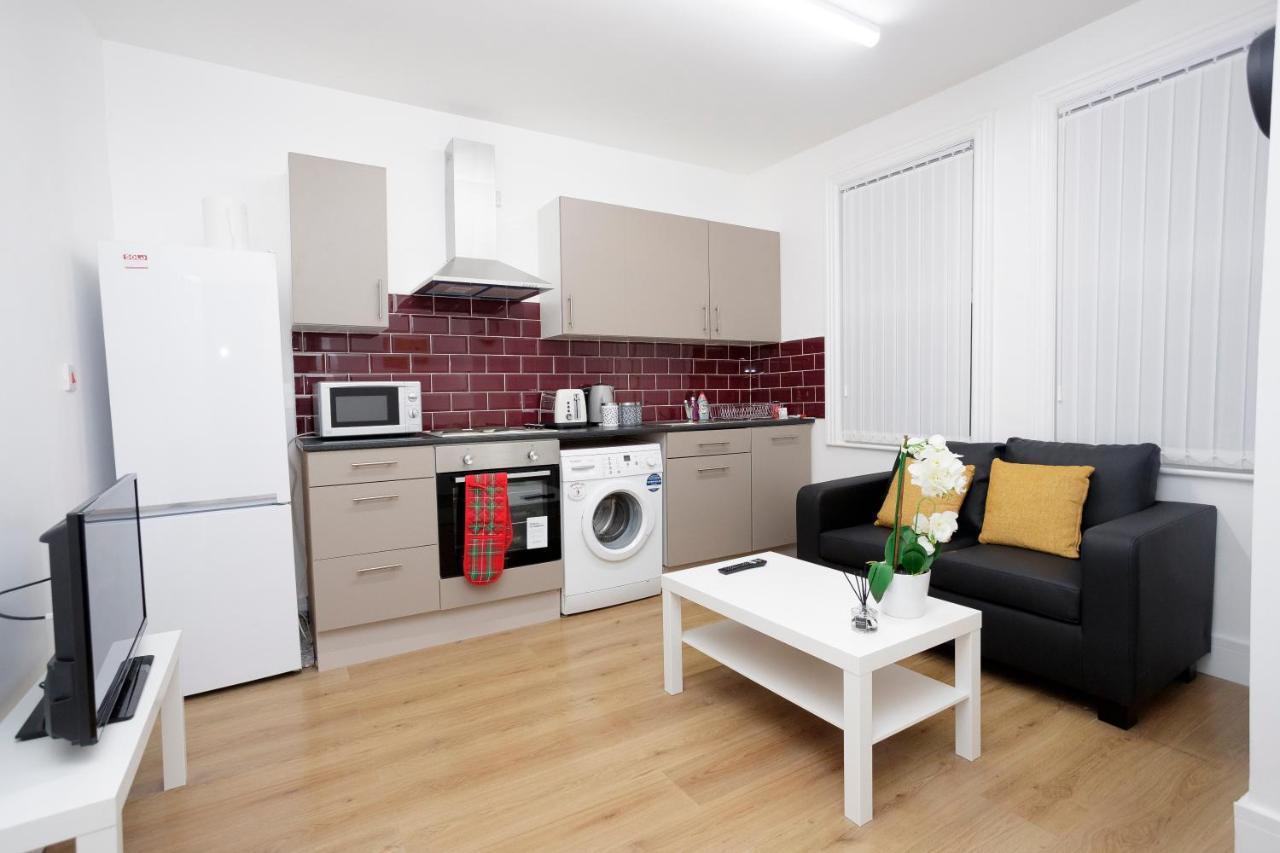 Kirkstall Serviced Apartments Leeds Лийдс Екстериор снимка