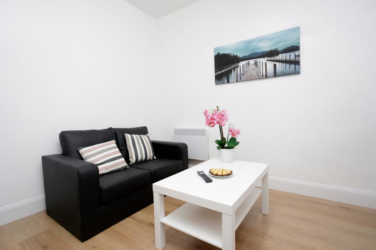 Kirkstall Serviced Apartments Leeds Лийдс Екстериор снимка