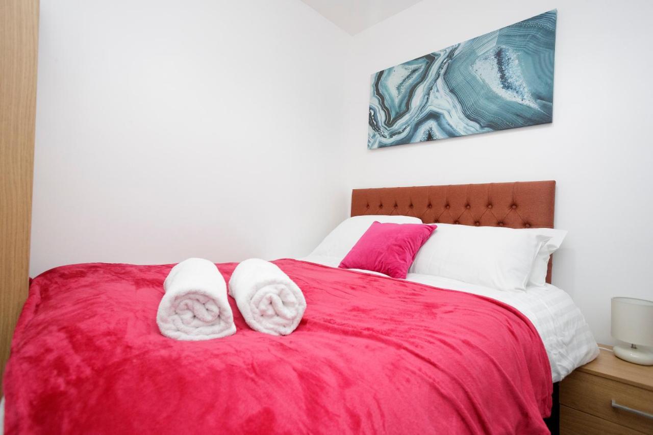 Kirkstall Serviced Apartments Leeds Лийдс Екстериор снимка